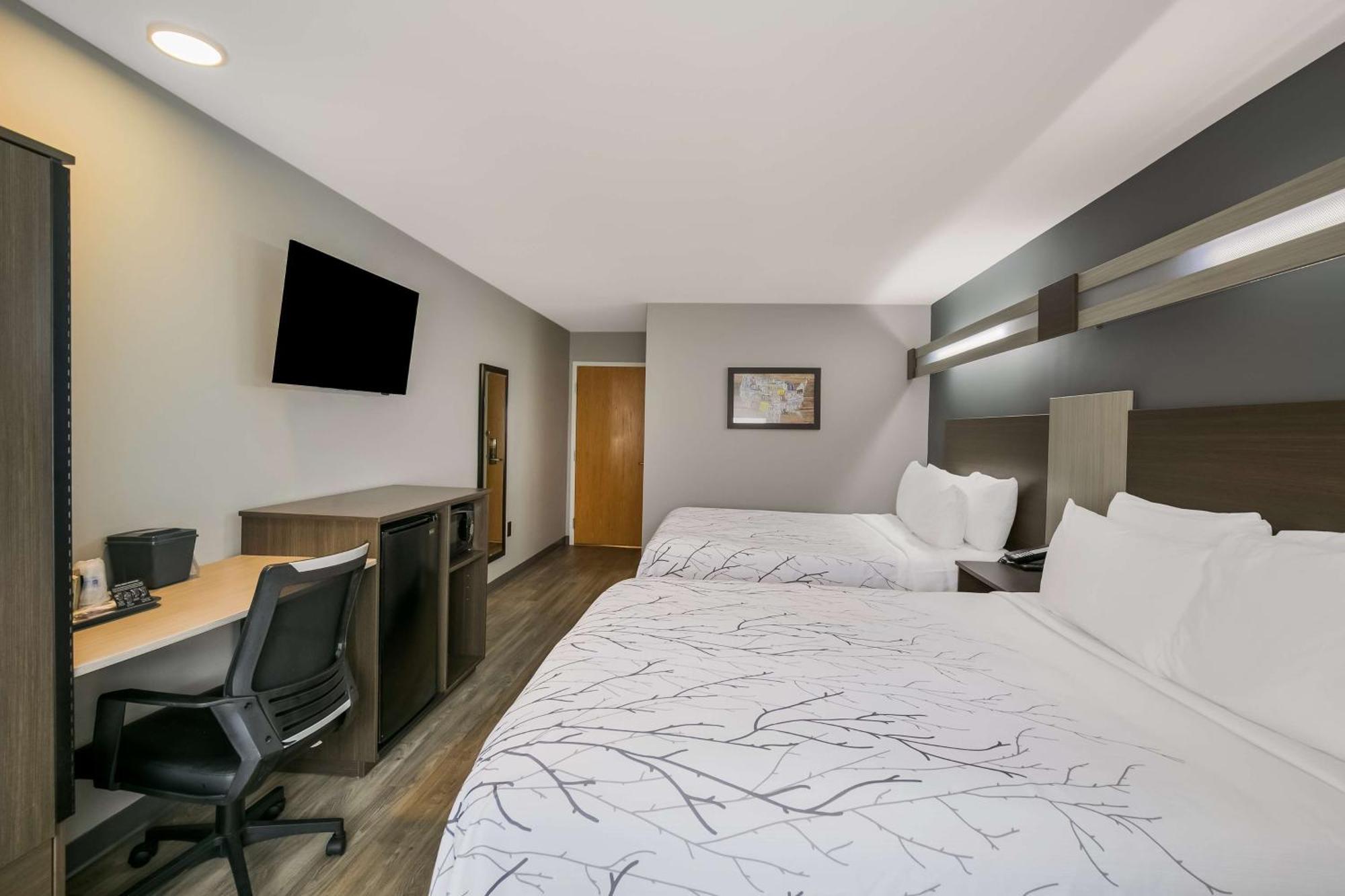Econo / Pigeon Forge Hotel 2*